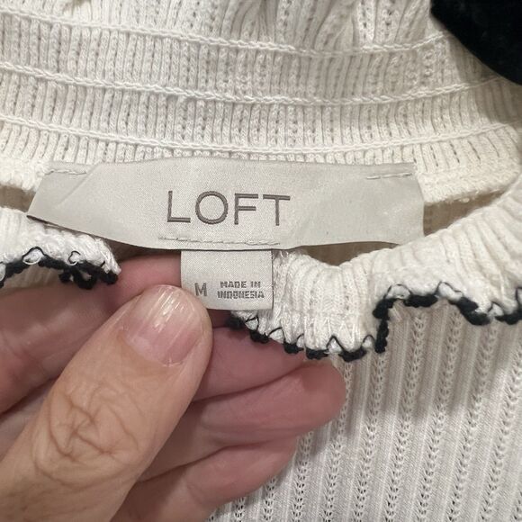 Loft Pointelle Ruffle Sleeve Ribbed Knit Sweater Top Size M Cream Fall Preppy - Picture 3 of 7